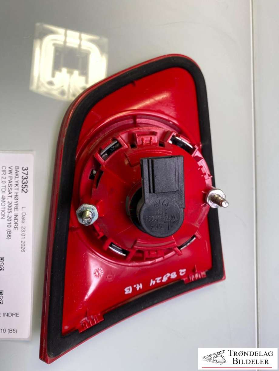 Baklykt høyre indre til VW Passat 2005-2010 (B6) (B6) (3C9945094|)