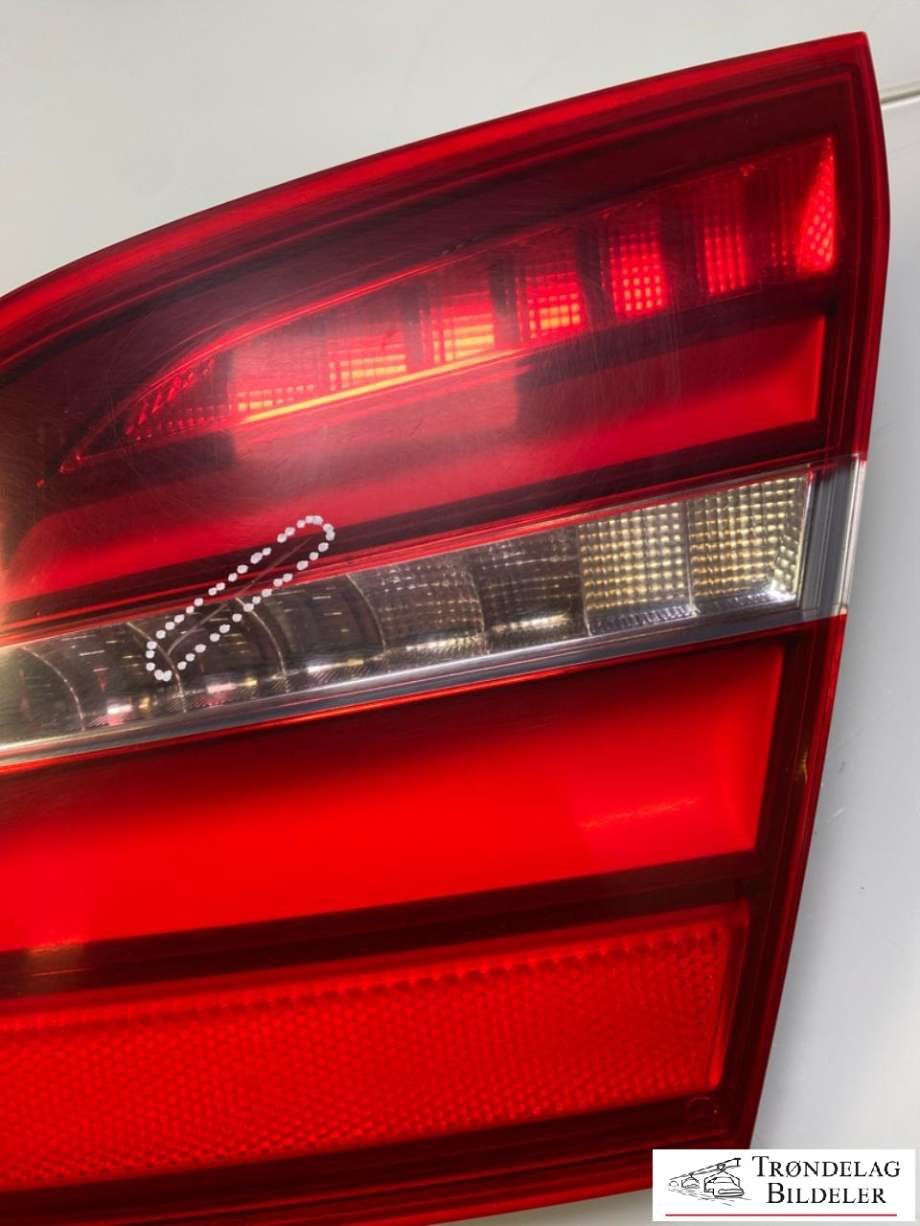 Baklykt høyre indre til Mercedes B-Klasse 2011-2018 (W246) (W246) (A2469069200|)