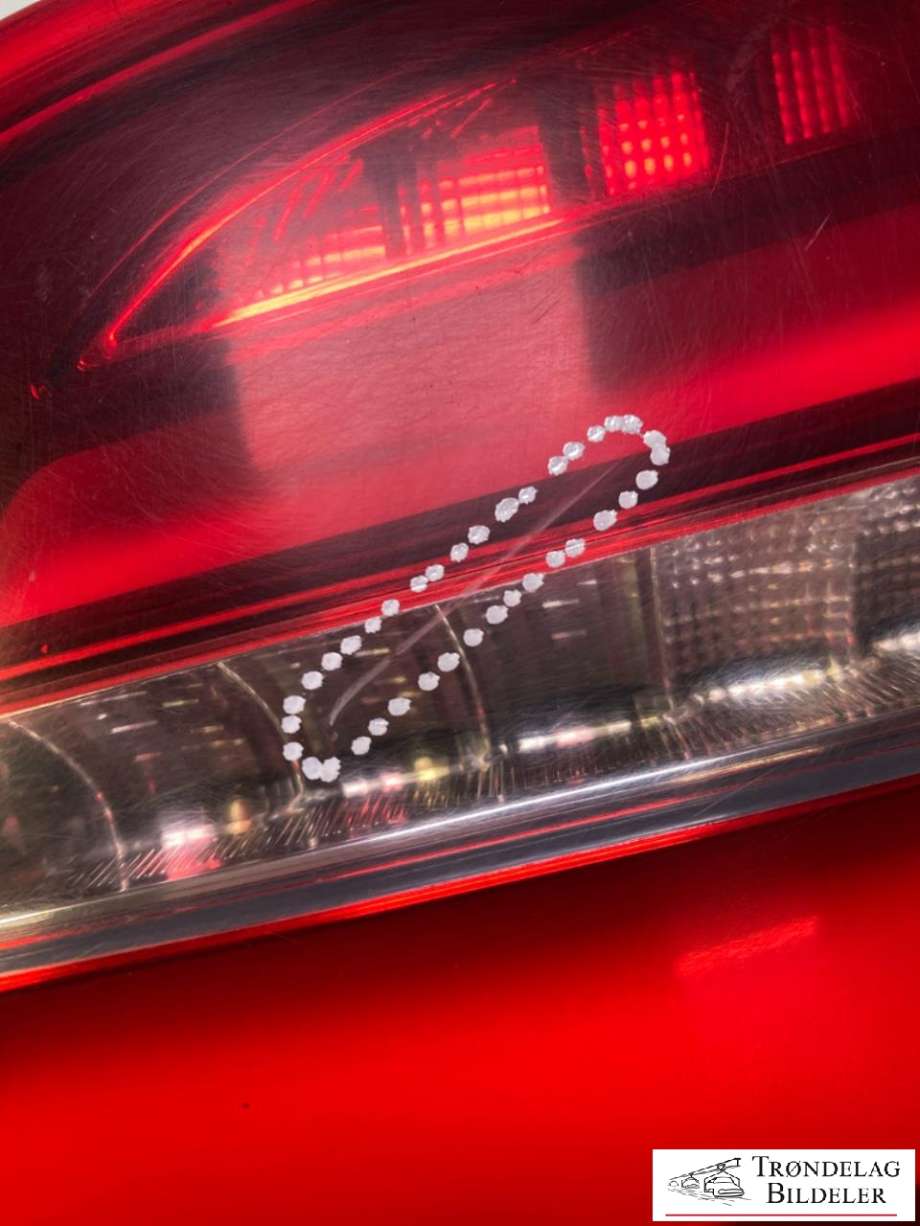 Baklykt høyre indre til Mercedes B-Klasse 2011-2018 (W246) (W246) (A2469069200|)