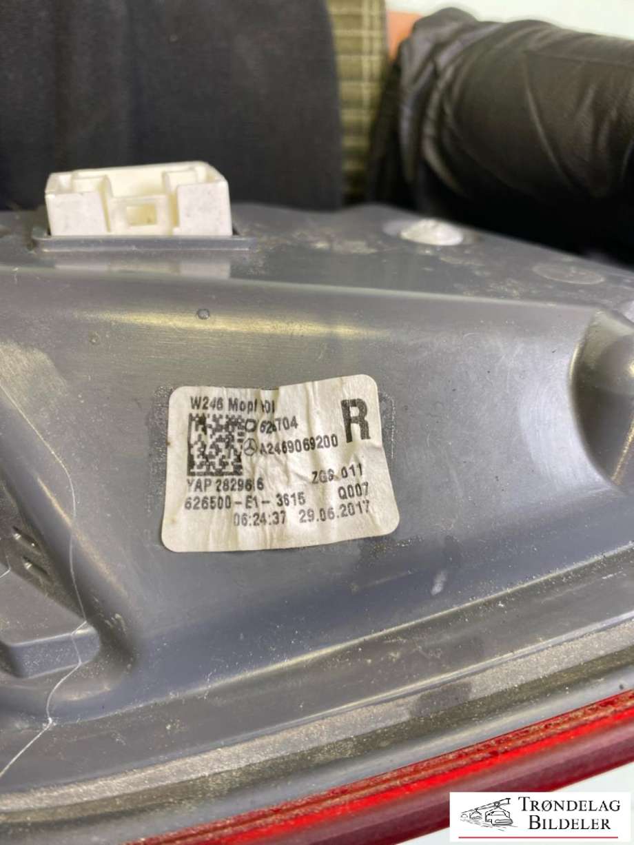 Baklykt høyre indre til Mercedes B-Klasse 2011-2018 (W246) (W246) (A2469069200|)