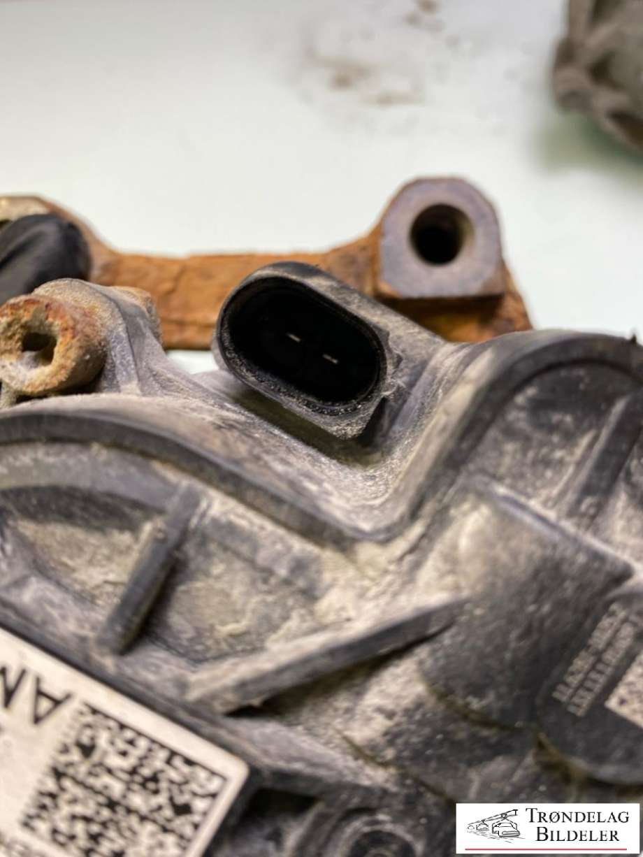 Bremsecaliper venstre bak, elektrisk til Audi A3 2012-2016 (Type III, Fase 1)  (5Q0615405|)