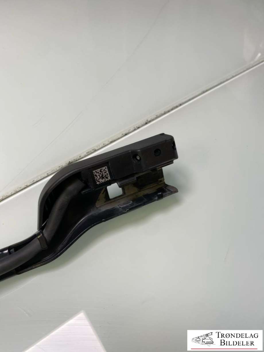 Viskerarm frontrute venstre til Volvo XC40 2018-2024  (31457315|)