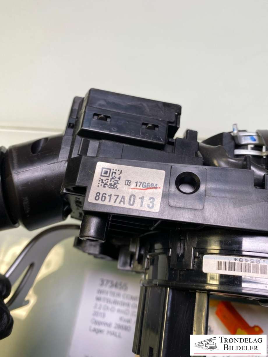 Bryter combi til Mitsubishi Outlander 2012-2015 (Type III, Fase 1)  (8617A013|)