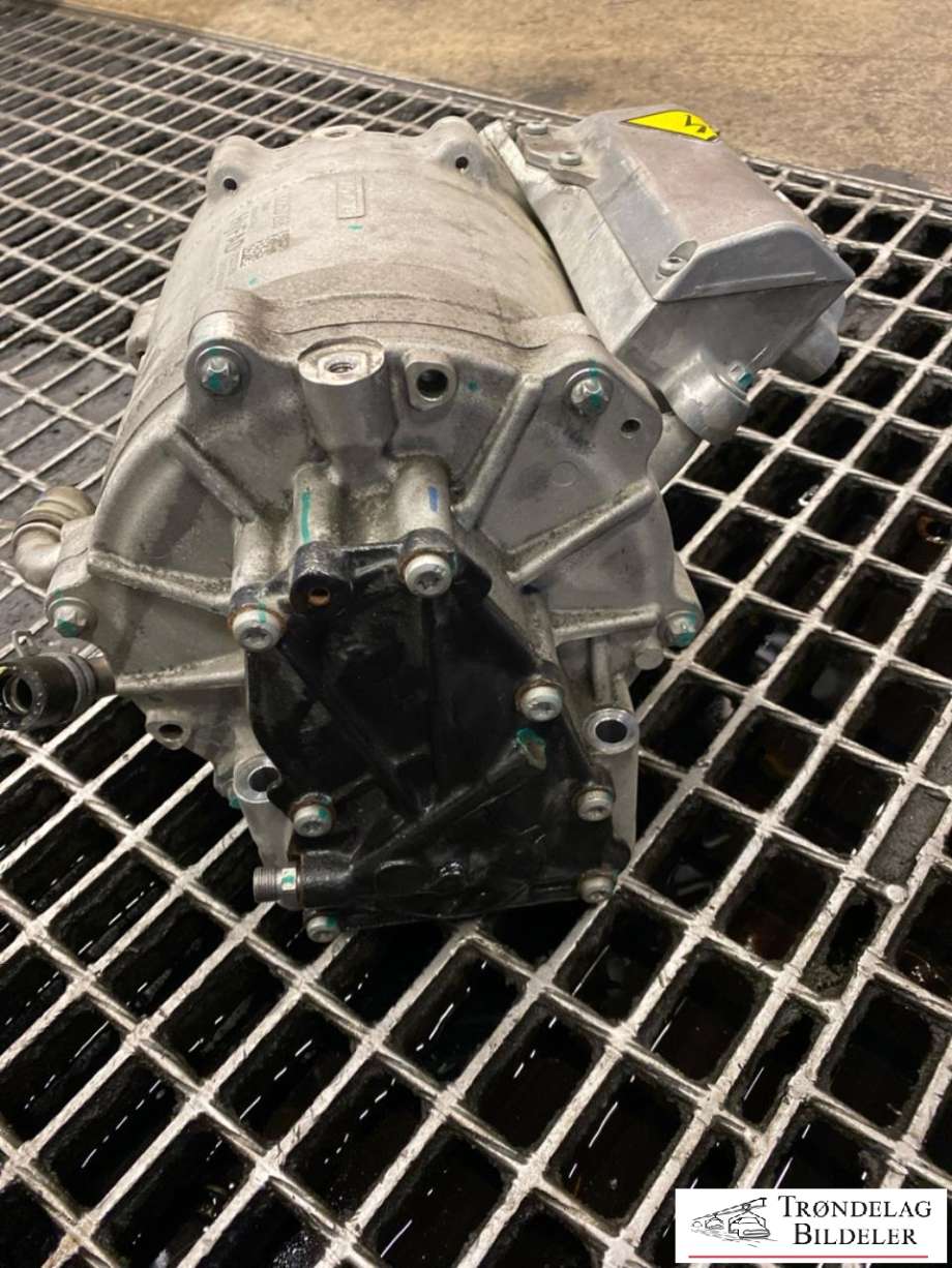 Motor elbil foran til Volvo XC40 2018-2024  (32257268|)