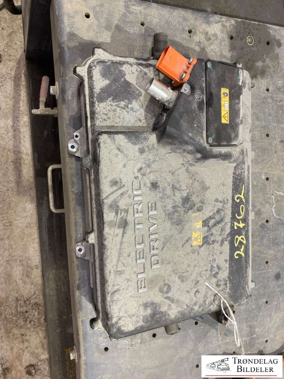 Batterilader (OBC - On Board Charger) til Mercedes B-Klasse, electric drive, 2014-2018 (W242) (W242) (A2429820821|A2423404101)