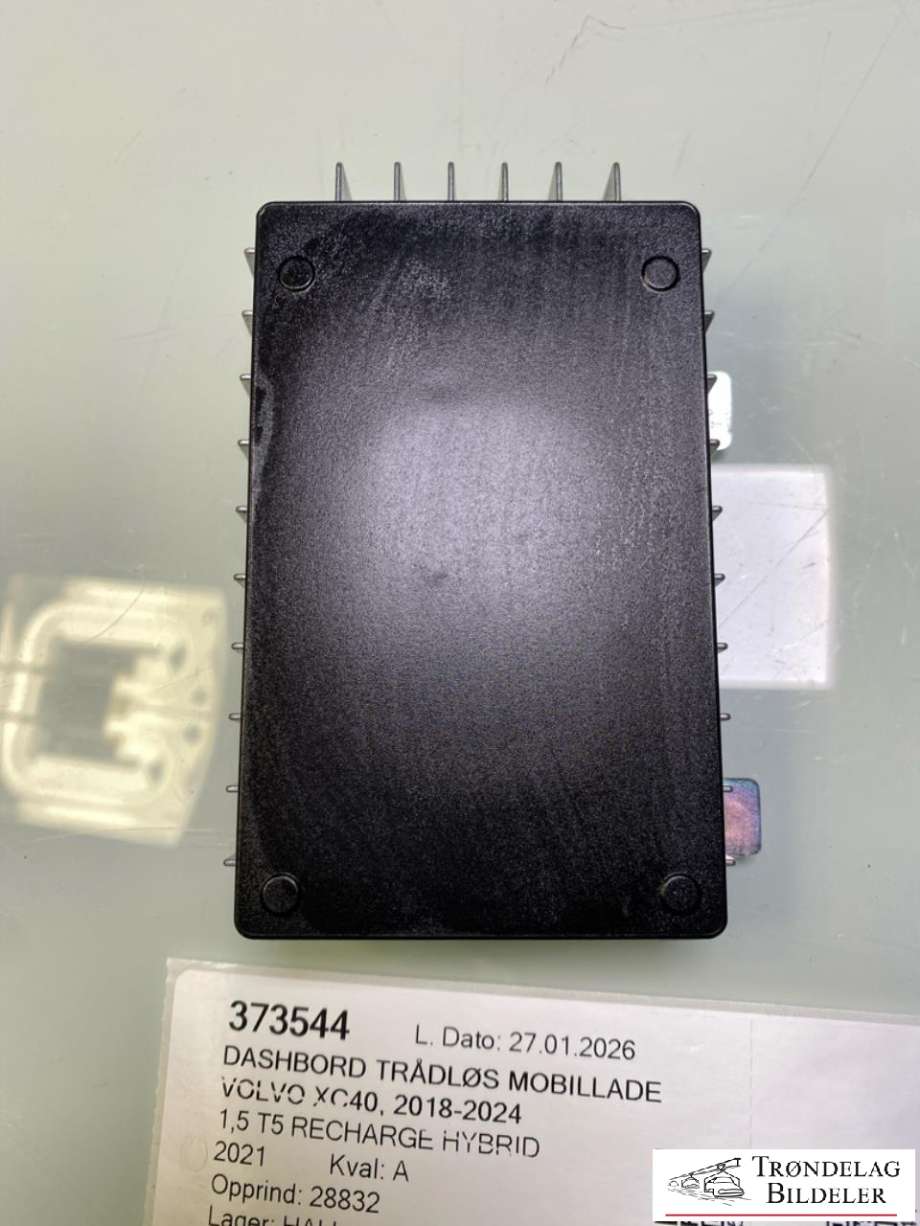 Dashbord trådløs mobillader til Volvo XC40, 2018-2024  (32247782)