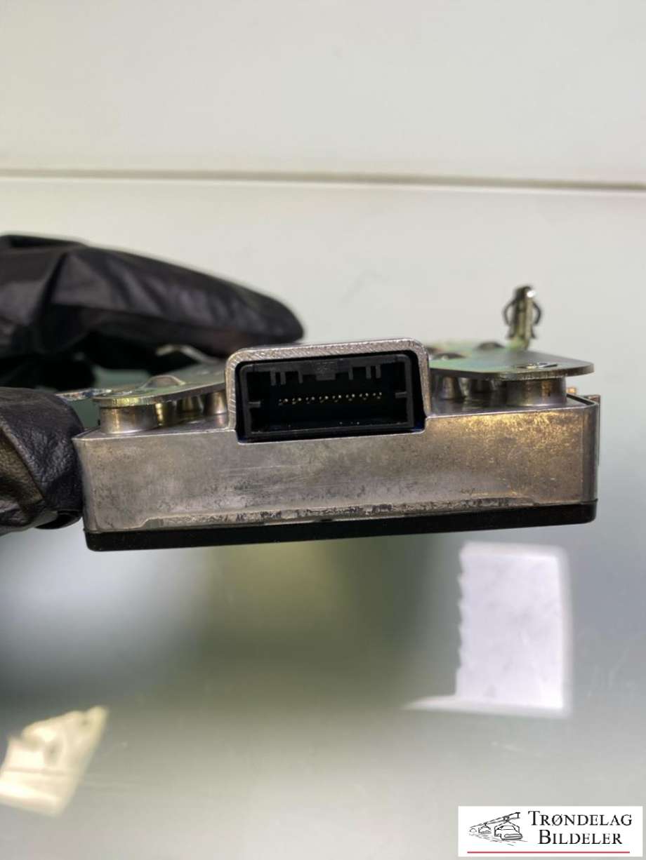 Dashbord trådløs mobillader til Volvo XC40 2018-2024  (32247782|)