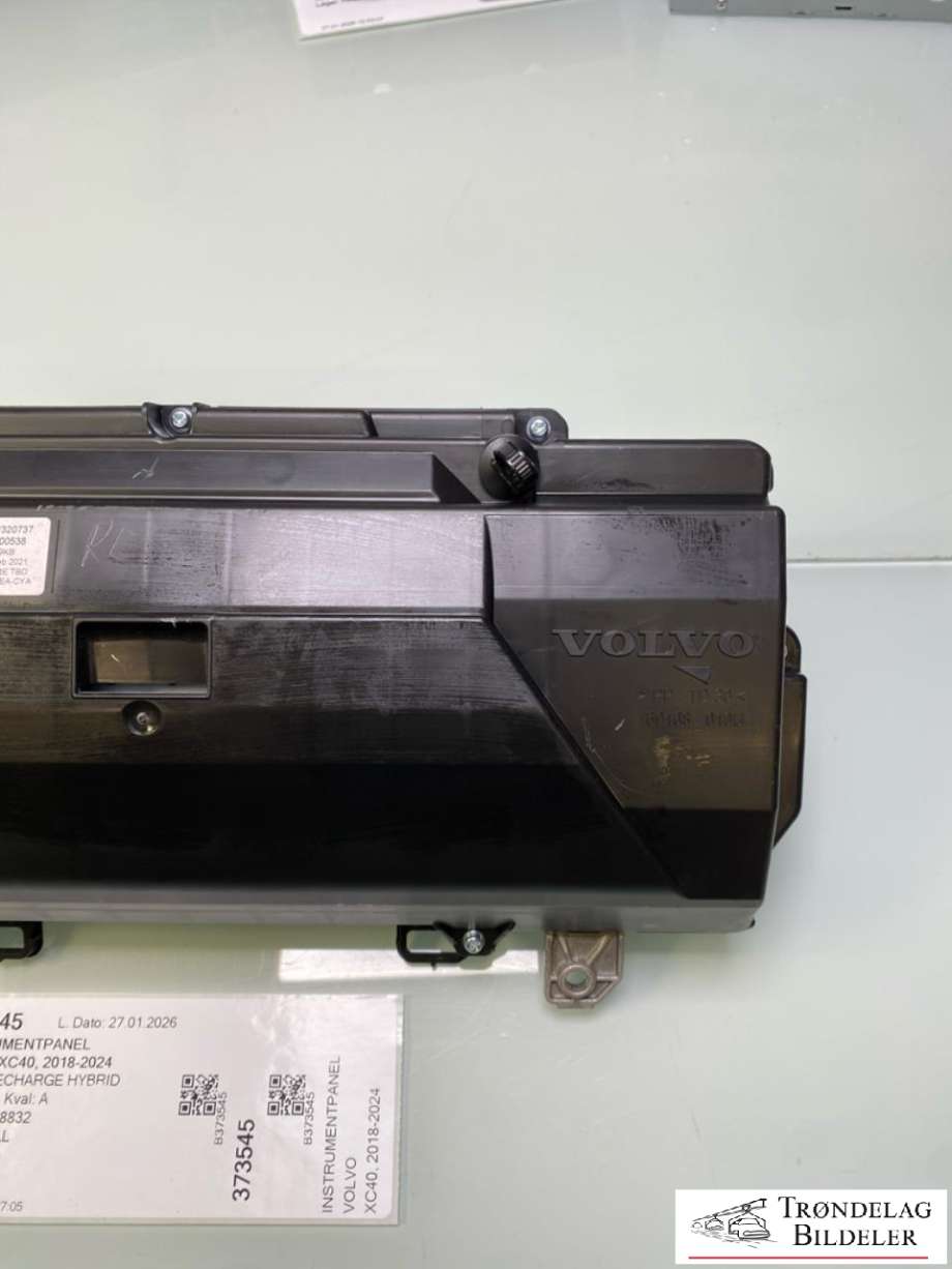 Instrumentpanel til Volvo XC40 2018-2024  (32320737|)