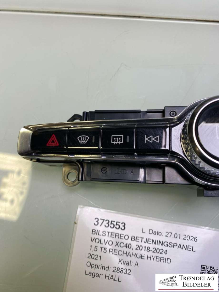 Bilstereo betjeningspanel til Volvo XC40 2018-2024  (31456672|)