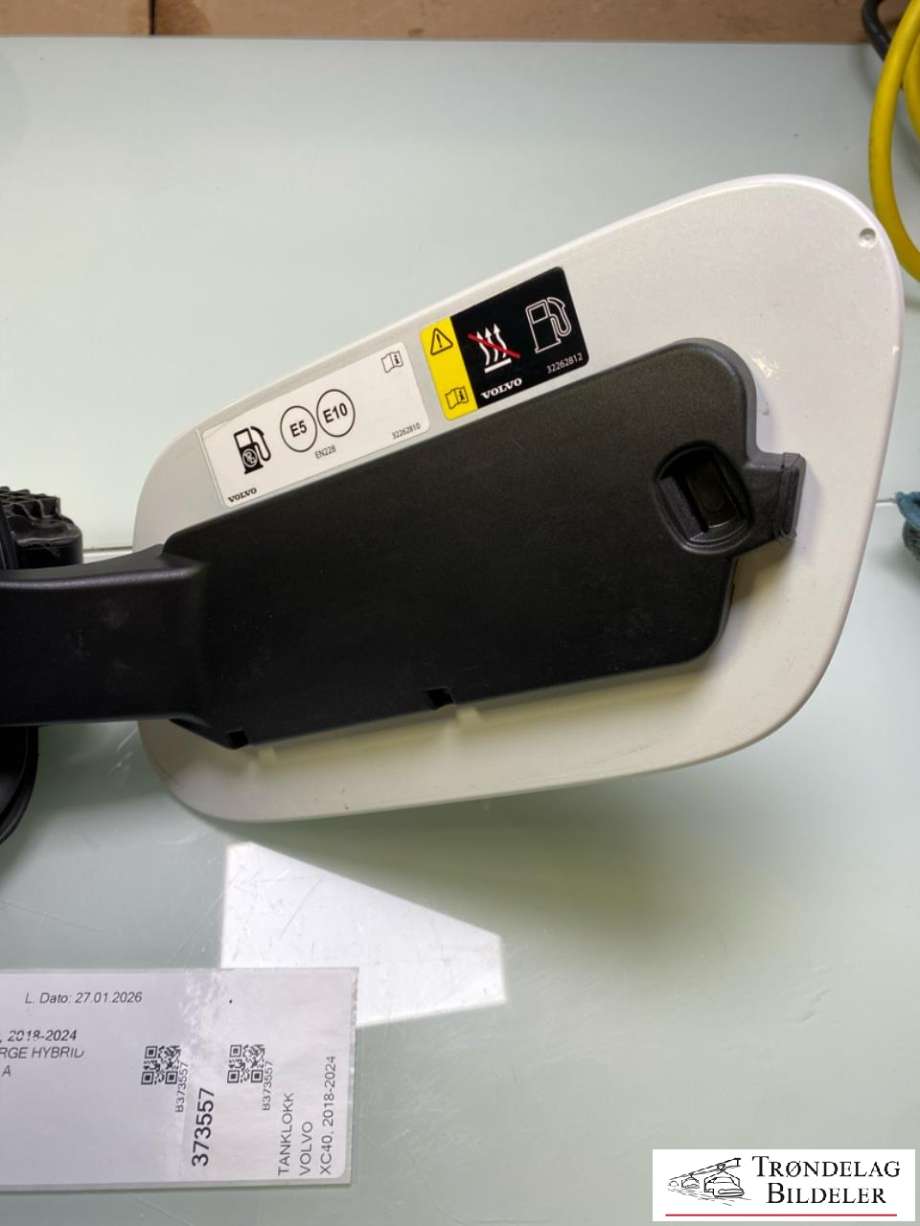 Tanklokk til Volvo XC40 2018-2024  (32296808|)