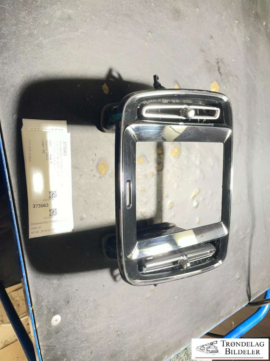 Dashbord friskluftdyse midtkonsoll til Volvo XC40, 2018-2024  (31442627)