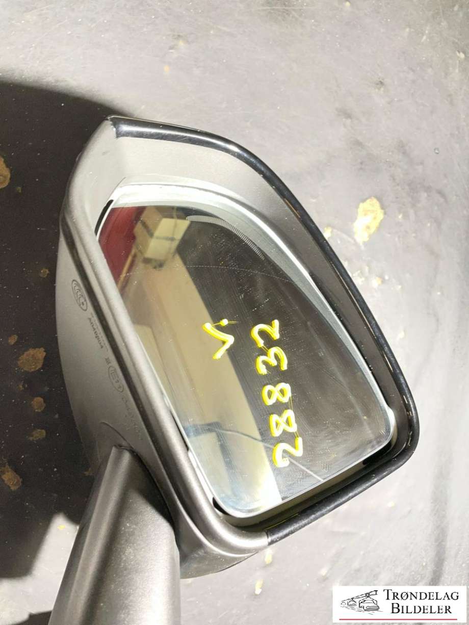 Speil venstre til Volvo XC40 2018-2024  (31477517|31477661|31477693|31477671|)