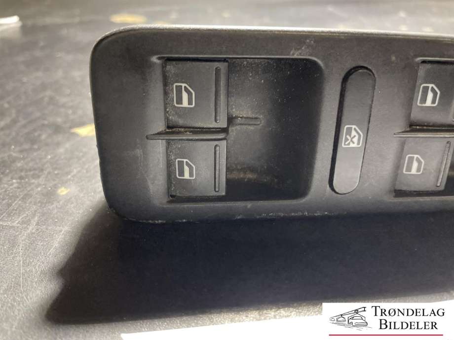 Bryter ruteheis førerdørspanel til VW Amarok 2010-2016 (Type I, Fase 1) (1K4 959 857 C|7L6 959 855 B REH|)