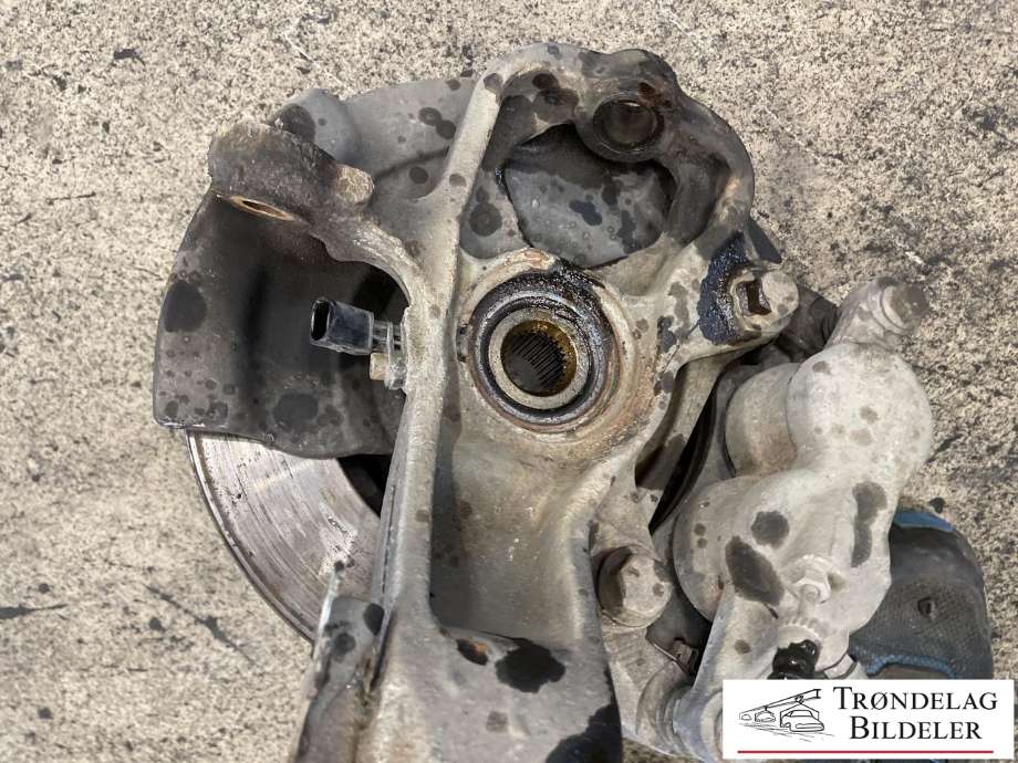 Hjulspindel høyre foran til VW Amarok 2010-2016 (Type I, Fase 1)  (2H0 407 258 J|2H0 498 627 A|)