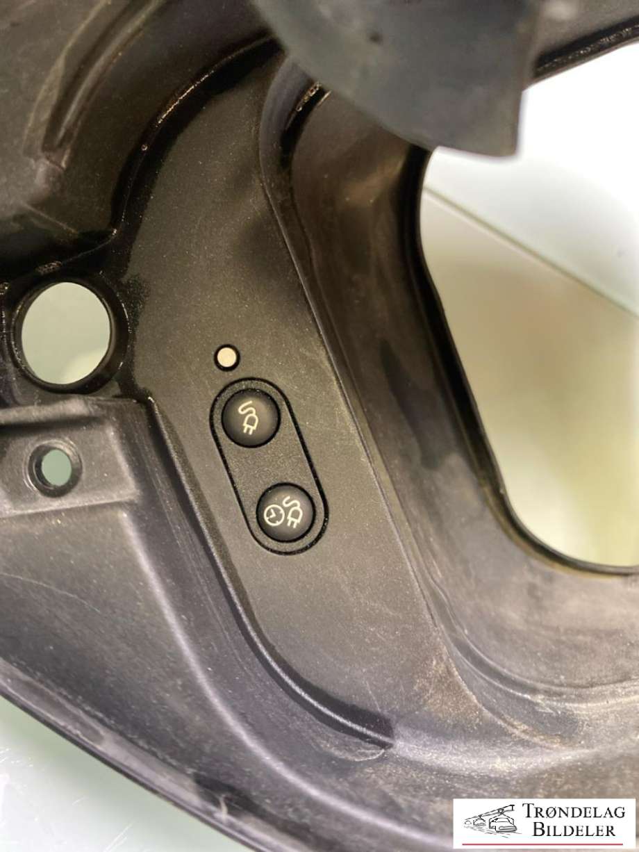 Batterilader inntak/luke til VW e-Golf 2017-2020 (Fase 2) (5GF809857G|)