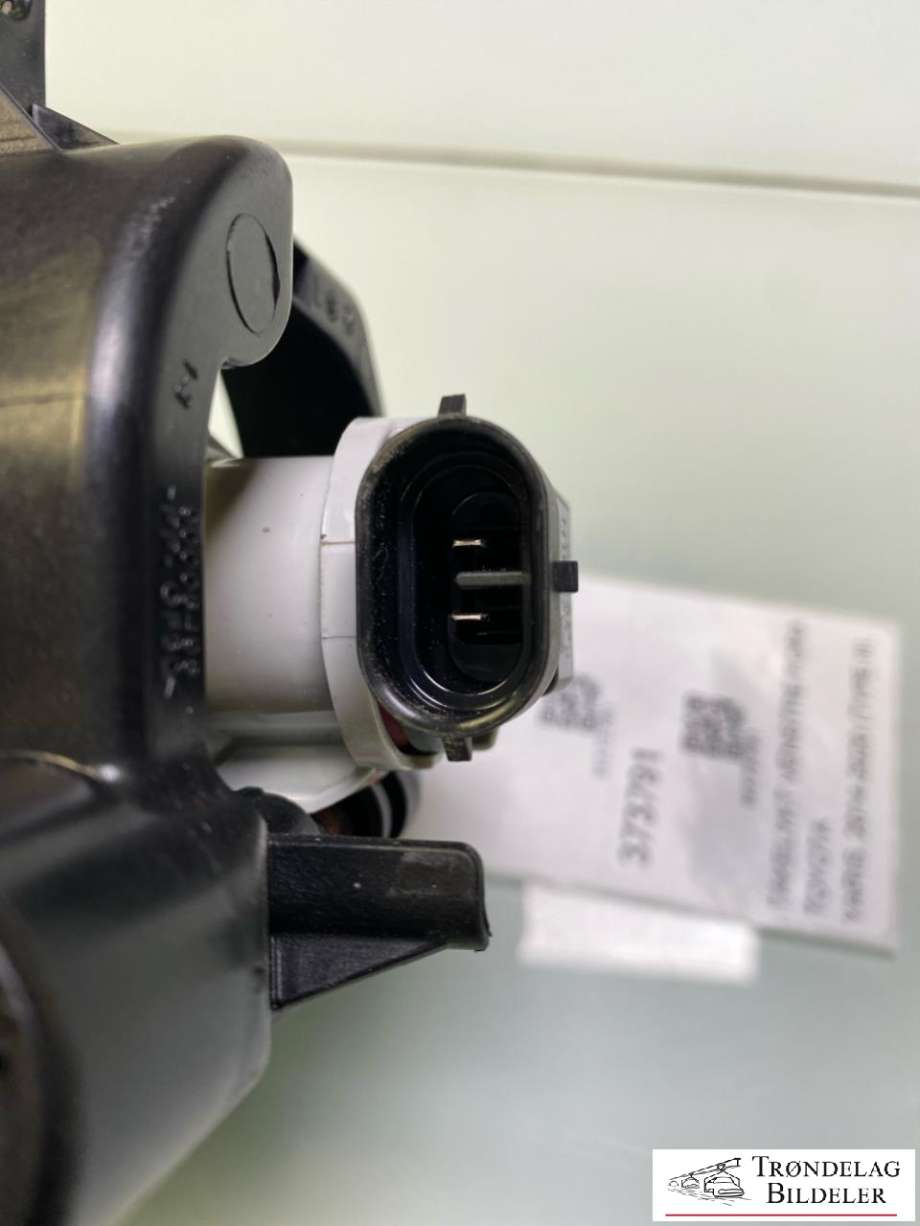 Tåkelykt venstre foran til Toyota Yaris 2014-2020 (Type III, Fase 2)  (90008499|)