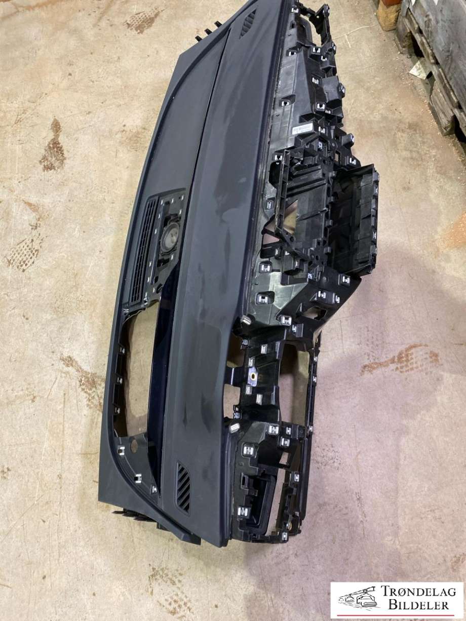Dashbord til Škoda Enyaq, 2021-->> (5LB 857 007 F)