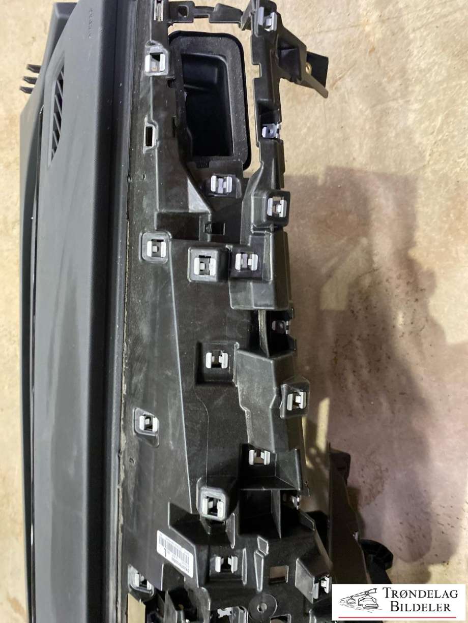 Dashbord til Škoda Enyaq 2021-->>  (5LB 857 007 F|)