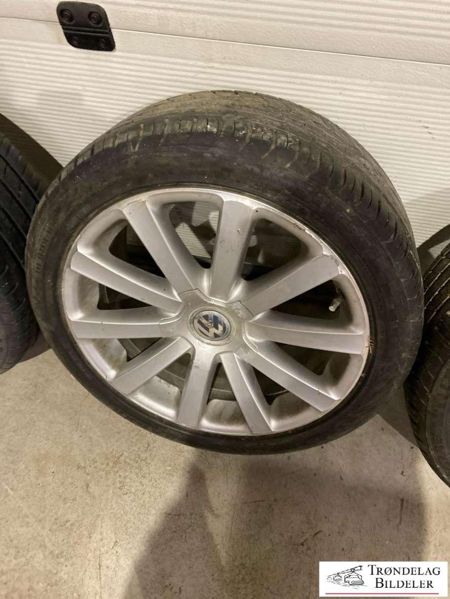 Hjulsett aluminium sommer til VW Passat 2005-2010 (B6) (B6) (RADAR|245/40 ZR 18| 97Y| 8X18|5X112 /ET44/CB57|1MM|6MM MØNSTERDYBDE|PROD 48/2021)