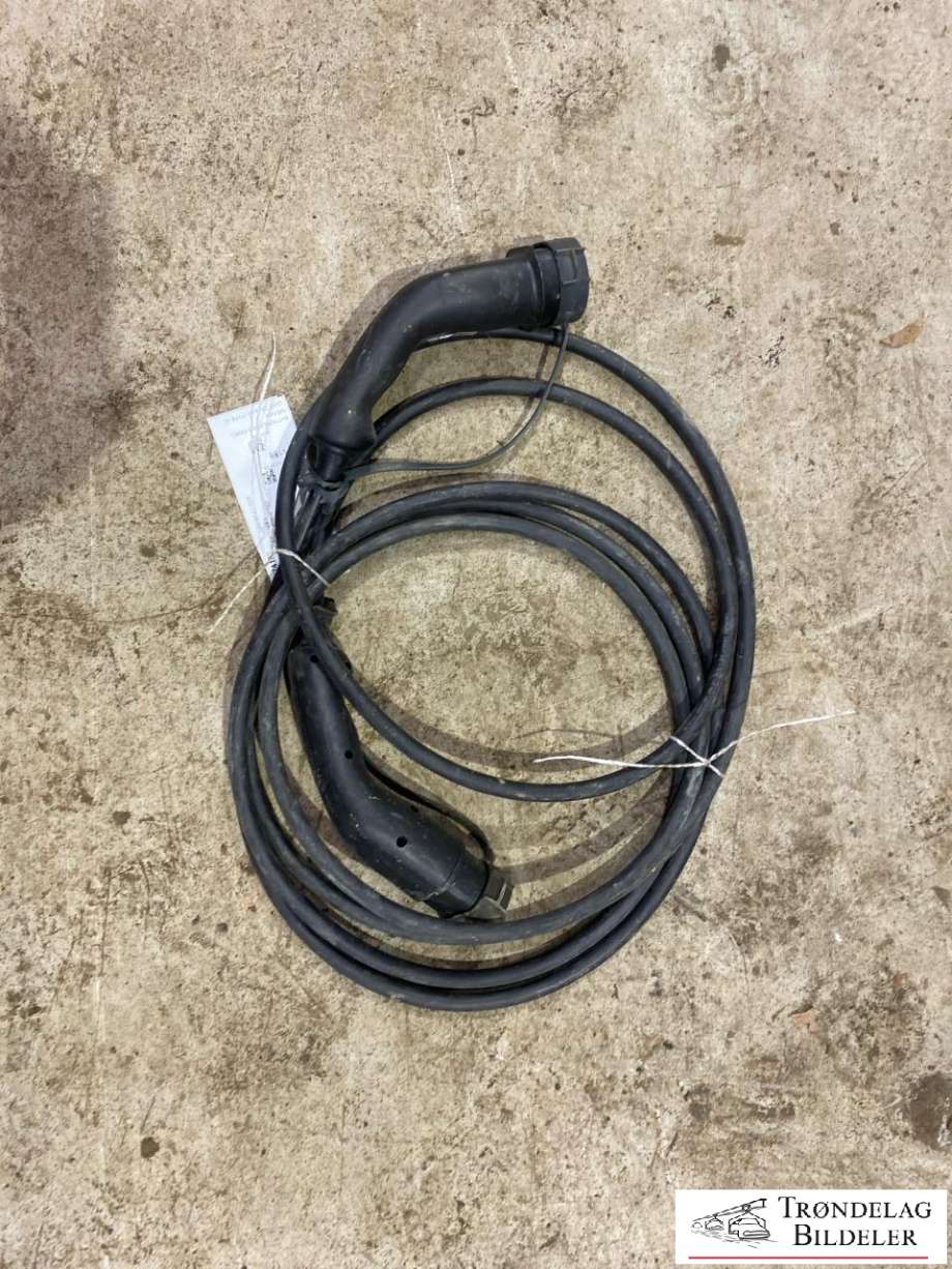 Batterilader kabel til Nissan Leaf 2018-->> (Type II) (LADESTASJON TYPE 2|TYPE 2 32A 250V|LADESTASJON|)