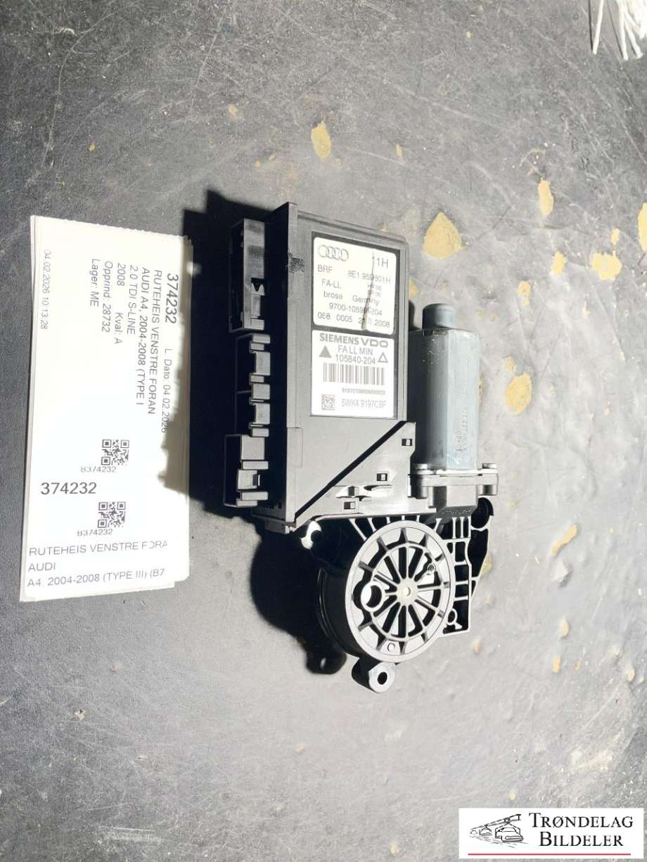 Ruteheis venstre foran til Audi A4, 2004-2008 (Type III) (B7) (B7) (8E1 959 801 H)