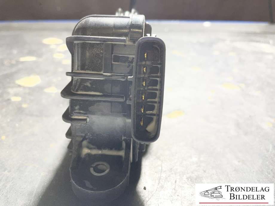 Pedal gass til Toyota Hilux 2012-2016  (781200K020|781200K021|)
