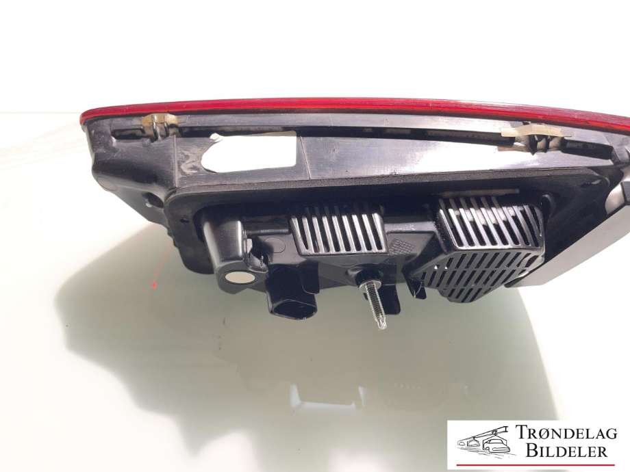 Baklykt høyre indre til Audi A6, Allroad 2015-2019 (Type III, Fase 2) (C7) (C7) (4G9 945 094 F|)