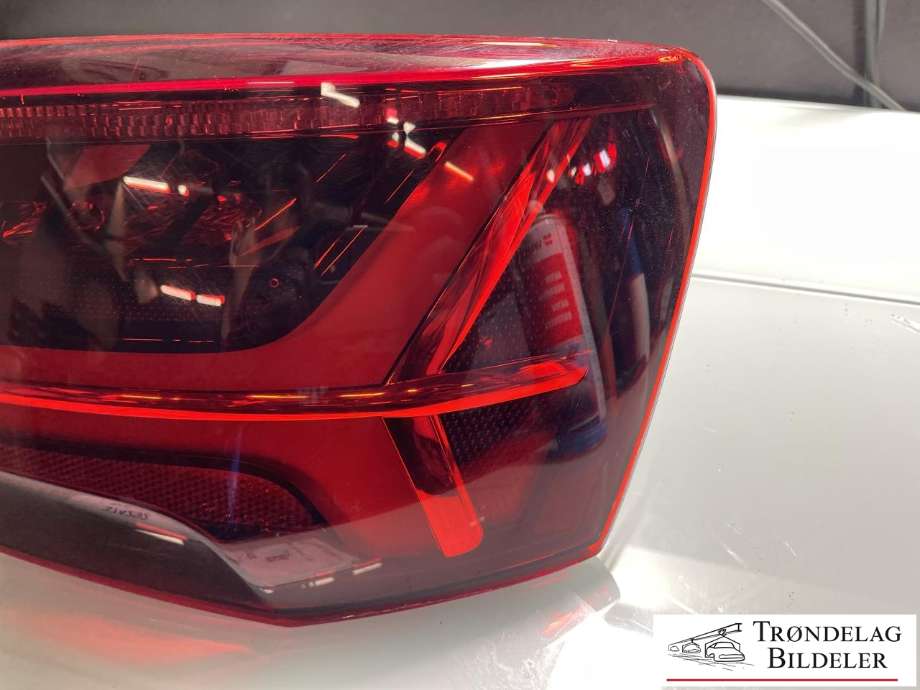Baklykt høyre ytre til Audi A6, Allroad 2015-2019 (Type III, Fase 2) (C7) (C7) (4G9 945 096 F|)