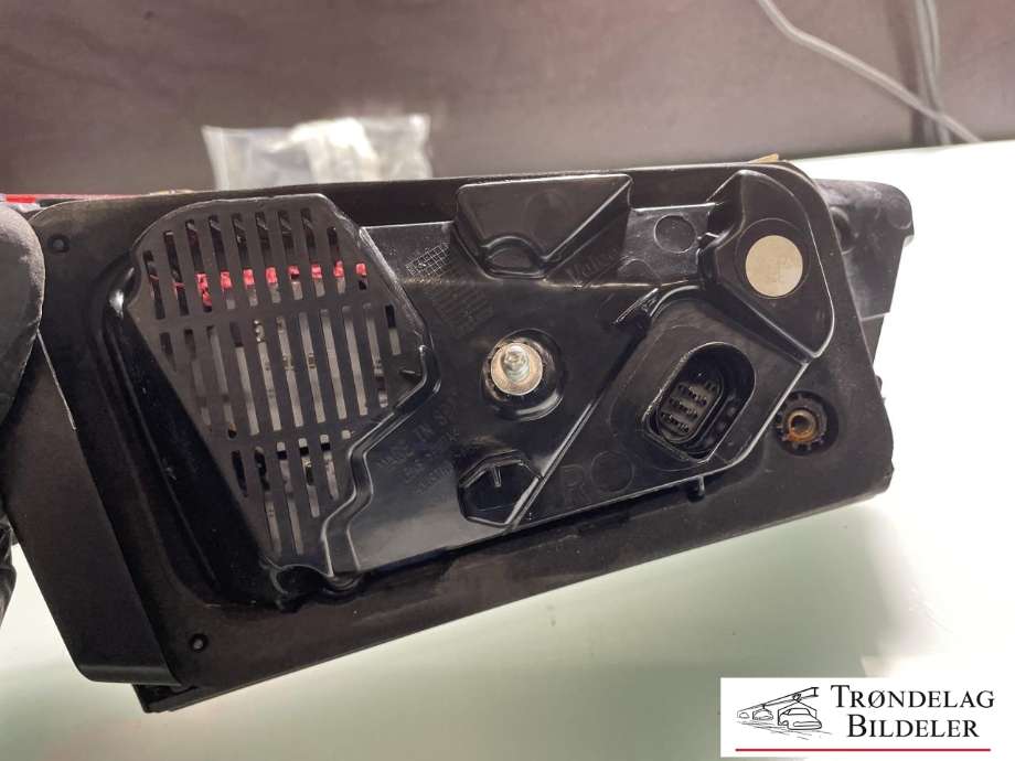 Baklykt venstre indre til Audi A6, Allroad 2015-2019 (Type III, Fase 2) (C7) (C7) (4G9 945 093 F|)