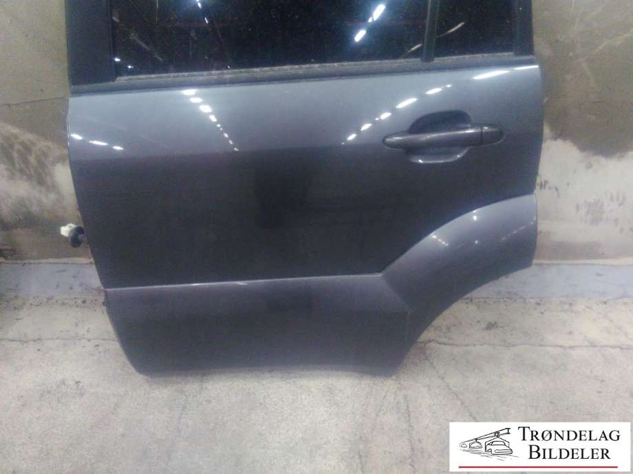 Hjulbuelist venstre bak til Toyota Land Cruiser 120, 2002-2009  (7574260201B1)