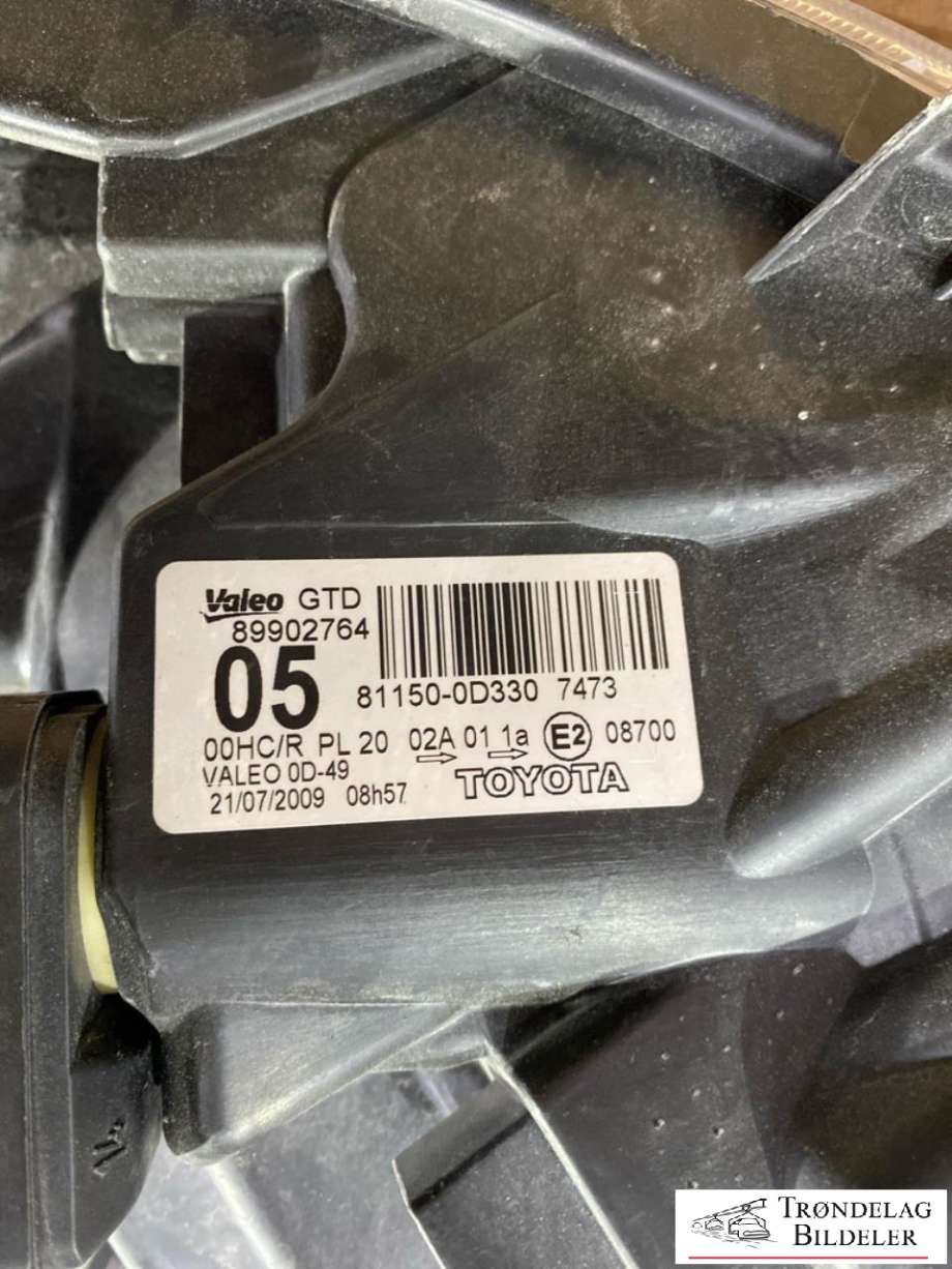 Frontlykt venstre halogen til Toyota Yaris 2009-2011 (Type II, Fase 2) (81170-0D330|)