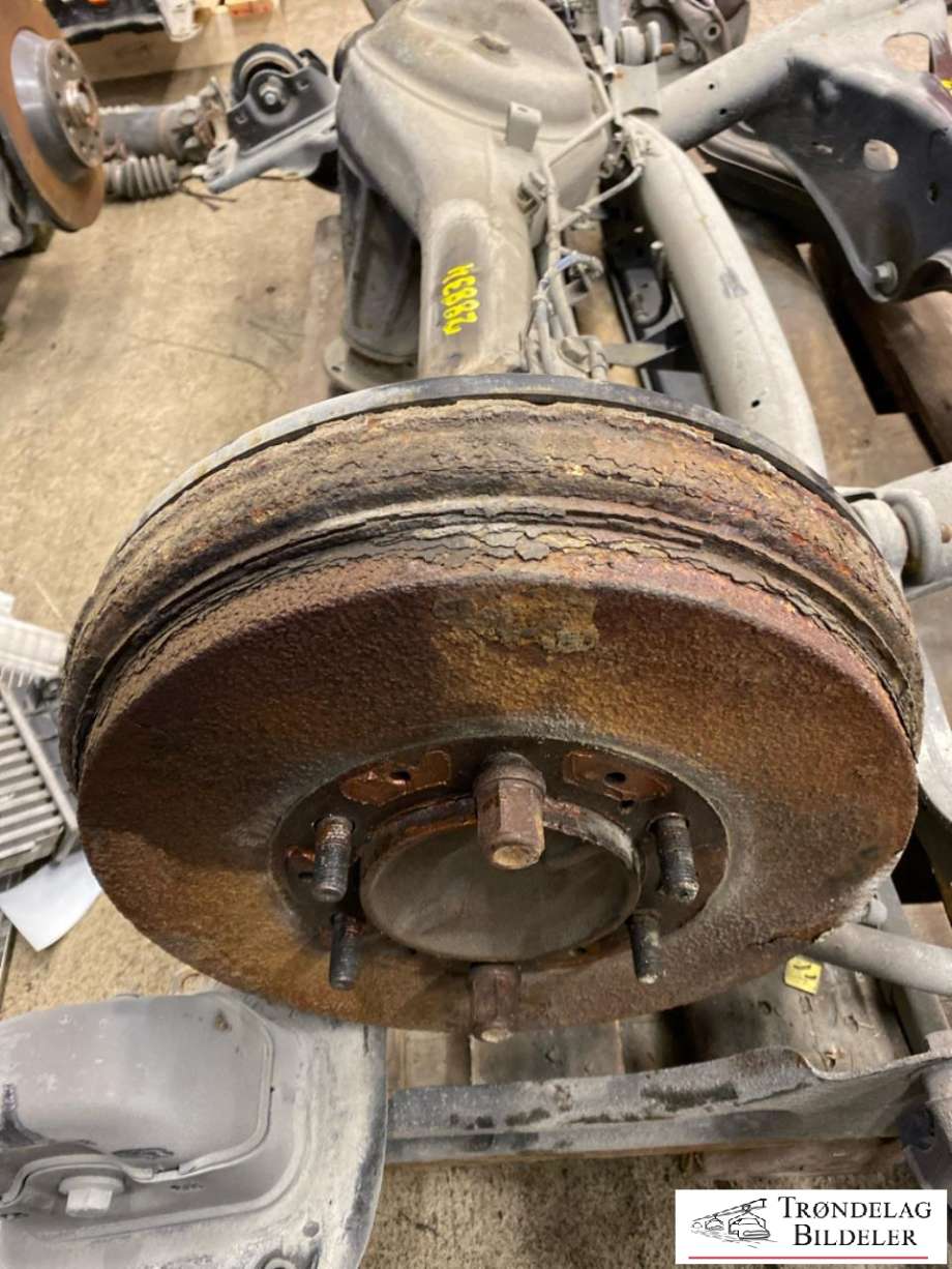 Bakaksel til Toyota Hilux 2012-2016  (421100K520|)