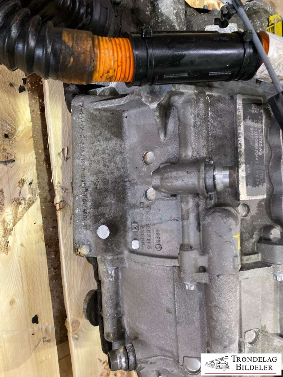 Motor elbil foran til Jaguar I-PACE 2018-->>  (T4K9604 |J9D375762AG|T4K20798 |J9D375762AP|)