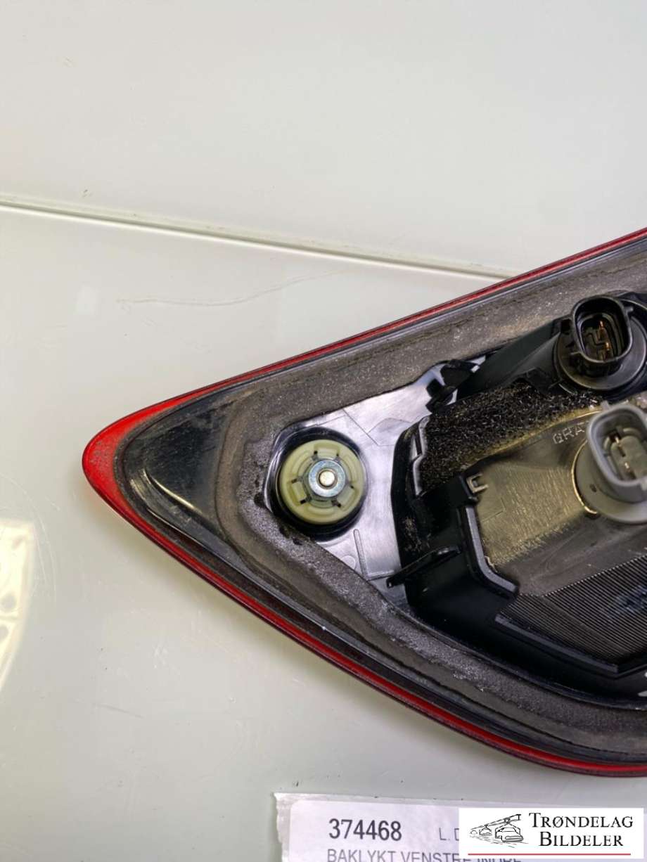 Baklykt venstre indre til Mazda CX-5 2012-2017 (Type I)  (KD53513G0C|)