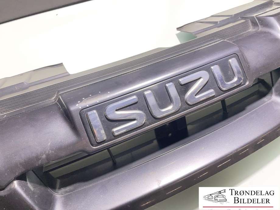 Grill til Isuzu D-Max 2012-2017 (Type II, Fase 1)  (8-98196-514-1|8981938710|)