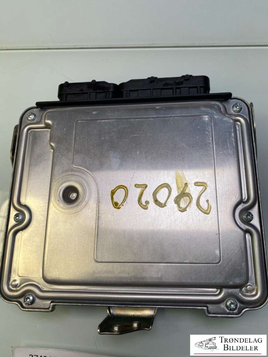 Styreenhet motor til Toyota Corolla 2002-2007  (8966102A90|)