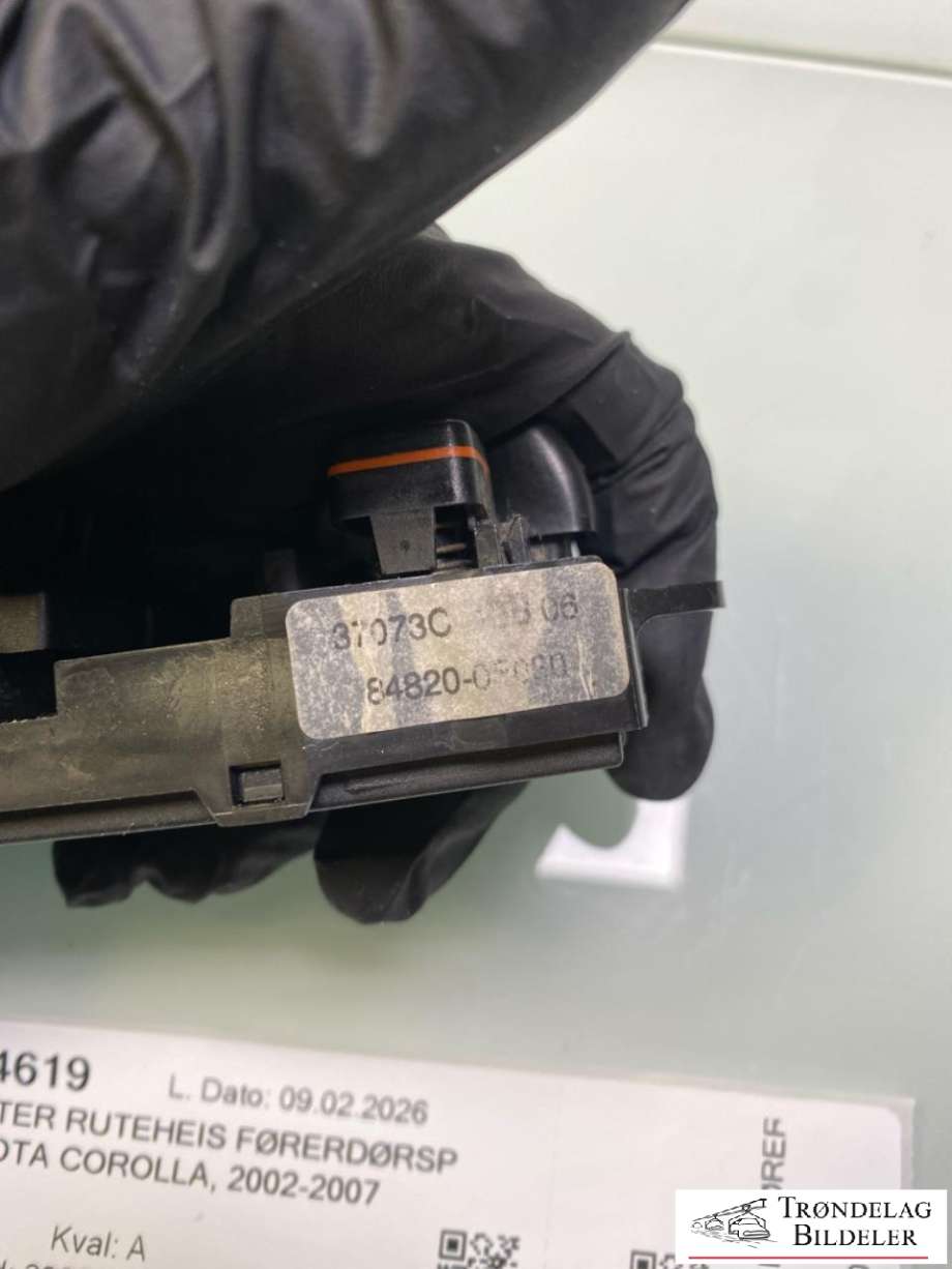Bryter ruteheis førerdørspanel til Toyota Corolla 2002-2007 (848200F080|)