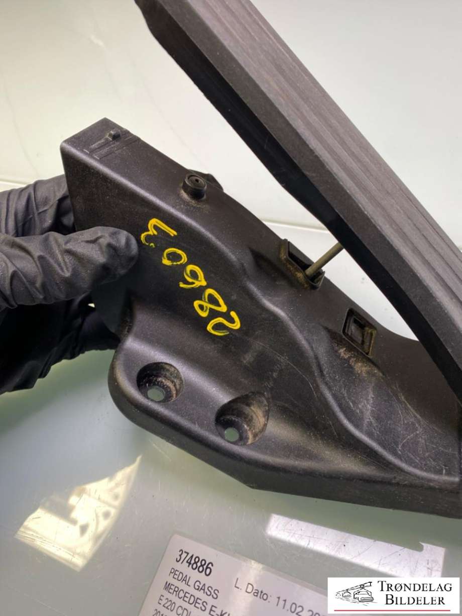 Pedal gass til Mercedes E-Klasse 2016-2023 (W213) (W213) (A2053000004|)