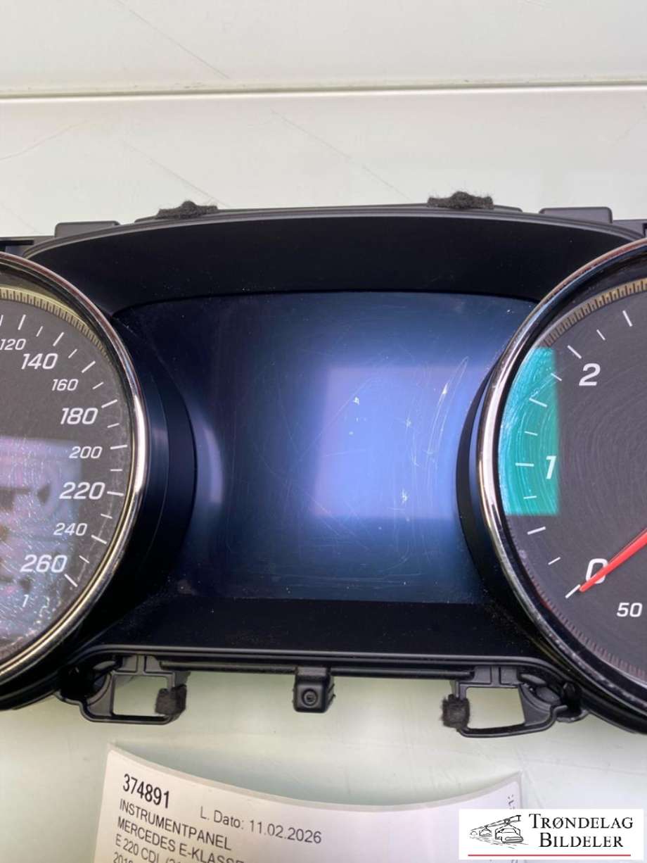 Instrumentpanel til Mercedes E-Klasse 2016-2023 (W213) (W213) (A2139000110|)