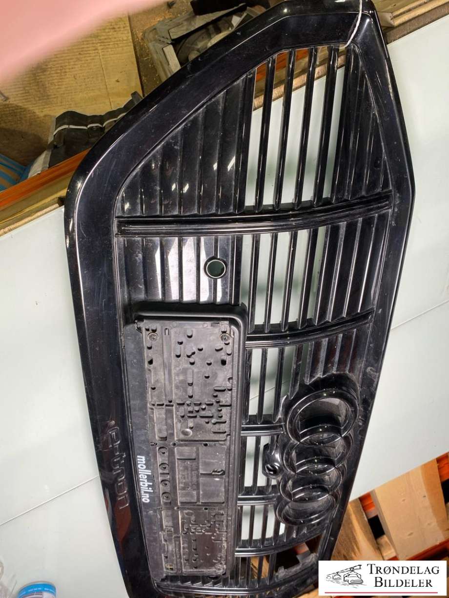 Grill til Audi e-tron, 2018-->>  (4KE 853 651 T94)