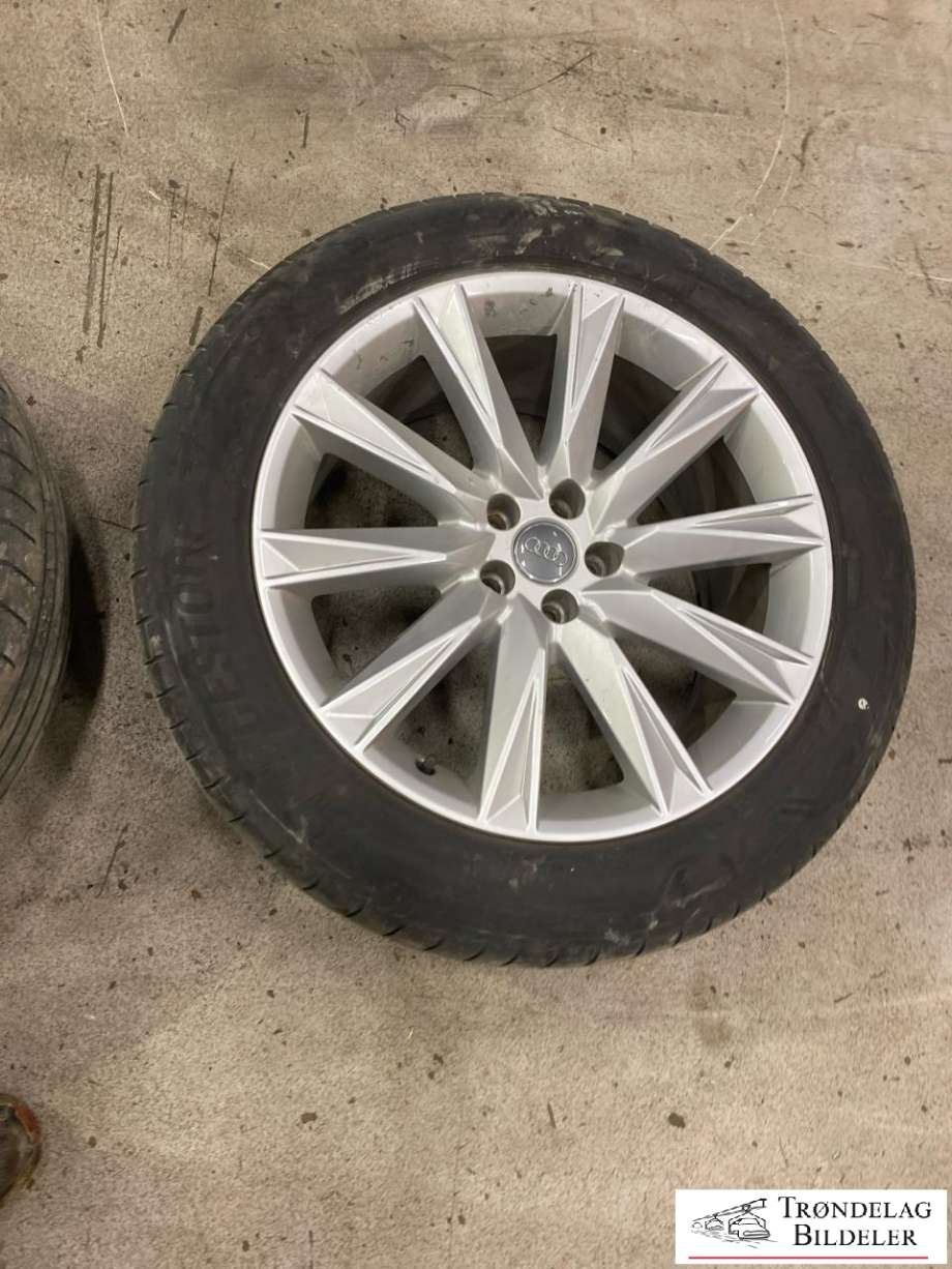 Hjulsett aluminium sommer til Audi e-tron 2018-->>  (255/50/R20 9JX20 5X112 CB66.6MM|2-4 MM MØNSTERDYBDE|PROD 11-20)