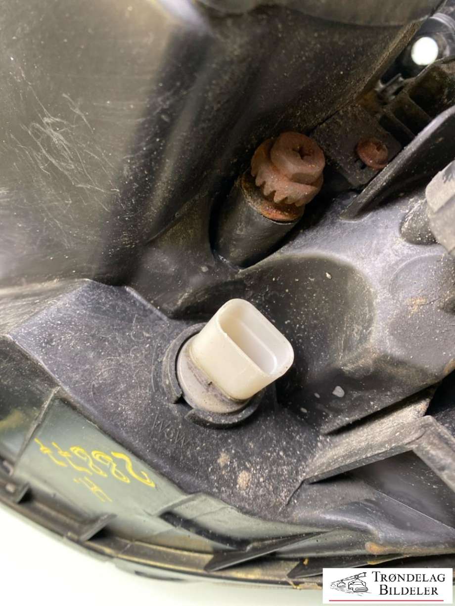 Frontlykt høyre xenon til Hyundai Santa Fe 2010-2012 (Type II, Fase 2)  (921022B120|)