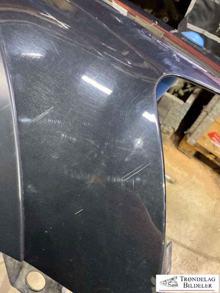 Skjerm høyre foran til Audi A6, Allroad 2008-2011 (Type II, Fase 2) (C6) (C6) (4F0 821 104 E|)