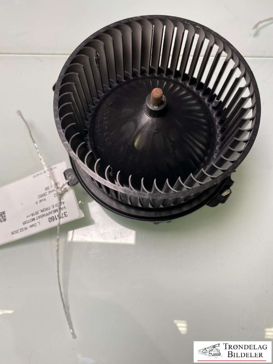 Varmeapparat motor til Audi e-tron, 2018-->>  (4M1 820 021 B)