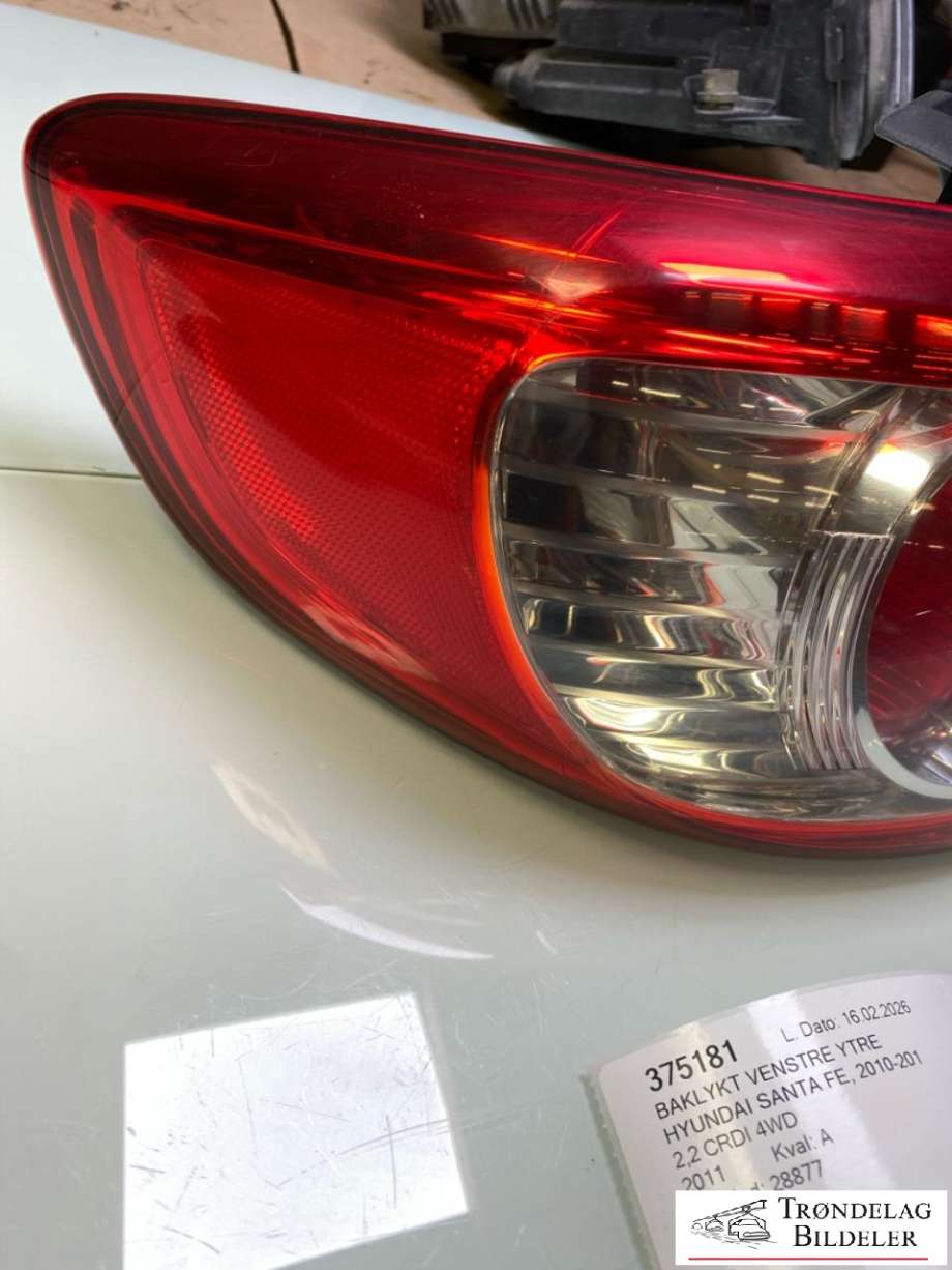 Baklykt venstre ytre til Hyundai Santa Fe 2010-2012 (Type II, Fase 2) (924012B520|)