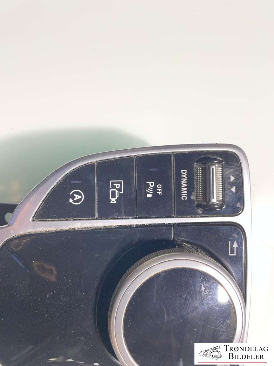 Bilstereo betjeningspanel til Mercedes E-Klasse 2016-2023 (W213) (W213) (A 213 900 85 10|A 213 905 95 05|A 213 905 66 03)