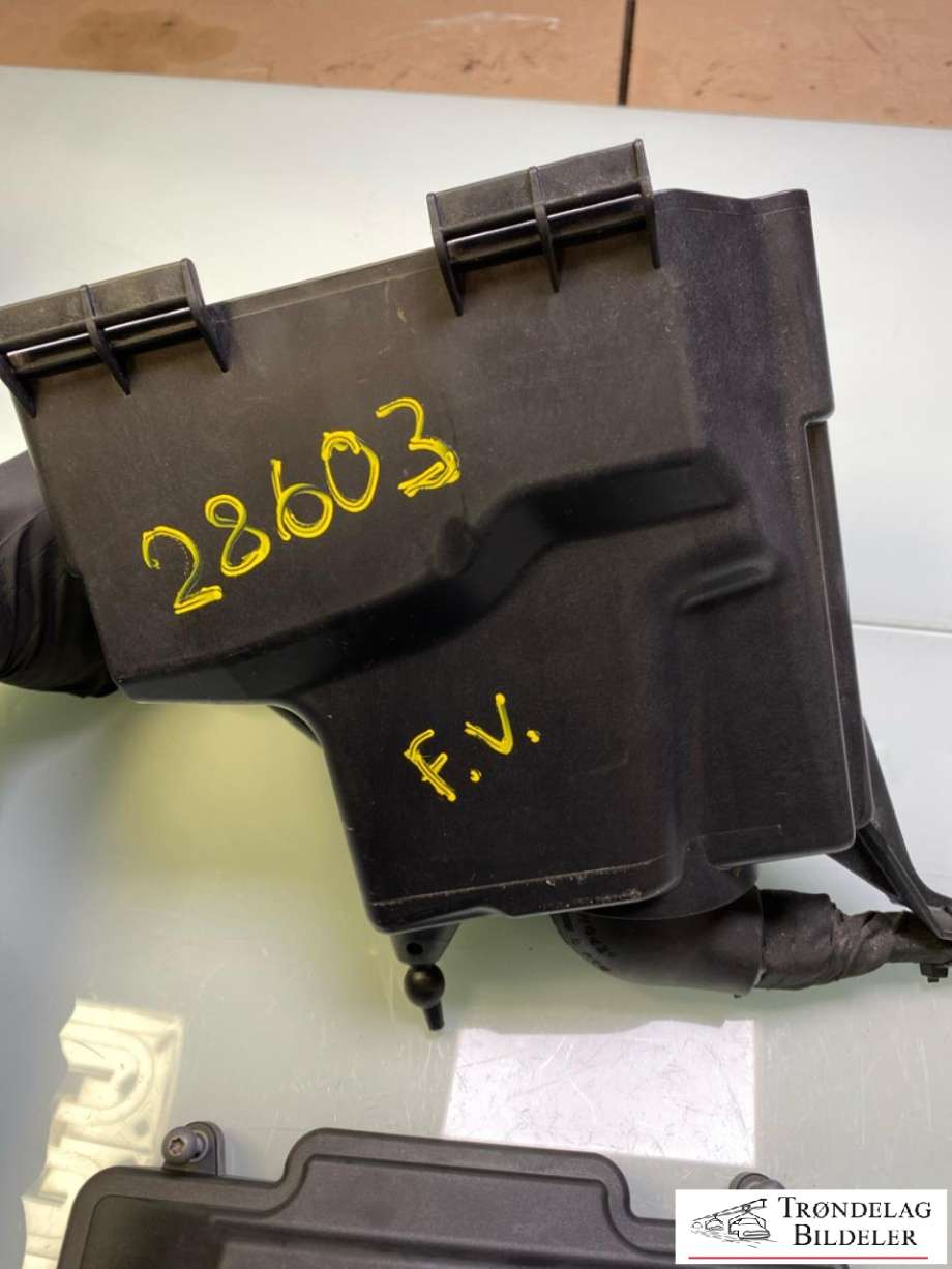 Sikringsboks motorrom til Mercedes E-Klasse 2016-2023 (W213) (W213) (A 213 540 00 24|)