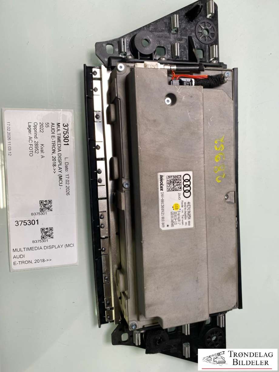 Multimedia display (MCU - Media Controller Unit) til Audi e-tron 2018-->>  (4KE 919 605 N|4KE 919 605 L|)