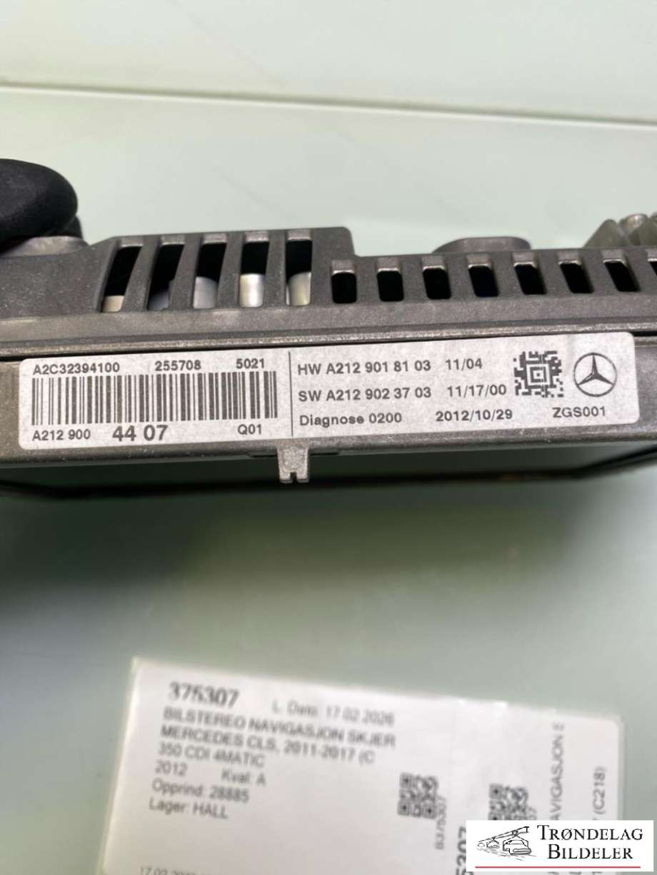 Bilstereo navigasjon skjerm til Mercedes CLS 2011-2017 (C218) (C218) (A2129018103|)