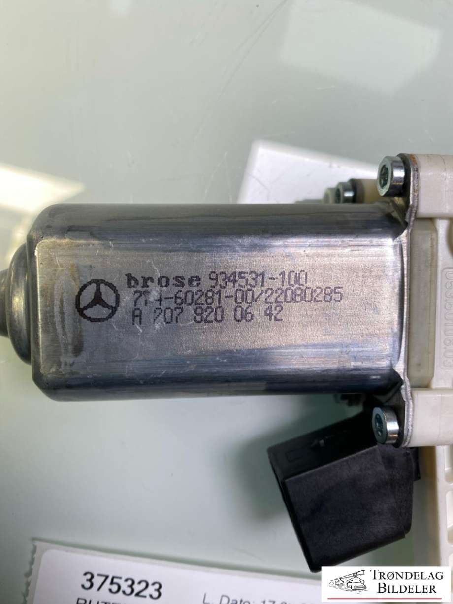 Ruteheis, kun motor, venstre foran til Mercedes CLS 2011-2017 (C218) (C218) (A2078200642|)